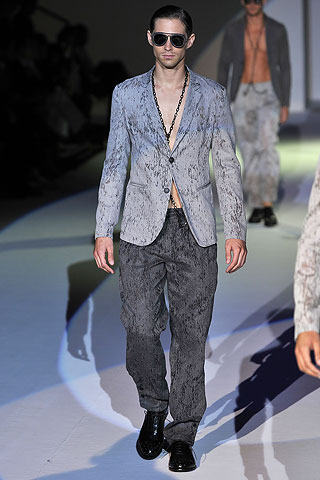 Emporio Armani / - 2011